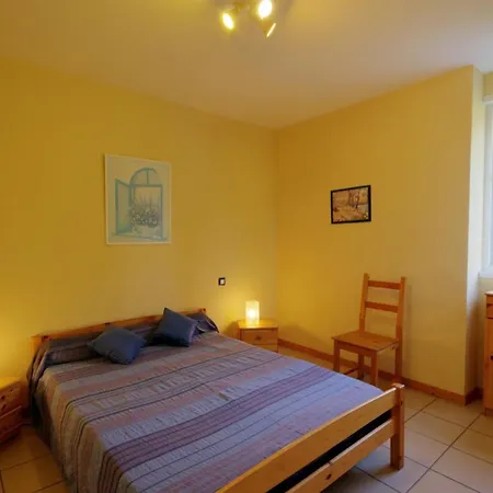 Rural 2 Avec Jardin, Terrasse, Wifi, Animaux Acceptes - Fr-1-496-130 בית נופש