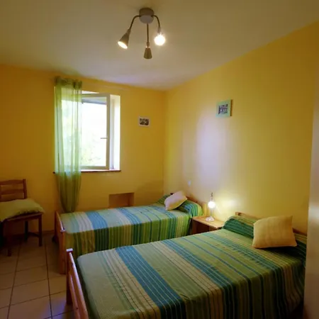 Rural 2 Avec Jardin, Terrasse, Wifi, Animaux Acceptes - Fr-1-496-130 *
