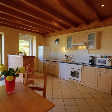 Rural 2 Avec Jardin, Terrasse, Wifi, Animaux Acceptes - Fr-1-496-130 בית נופש